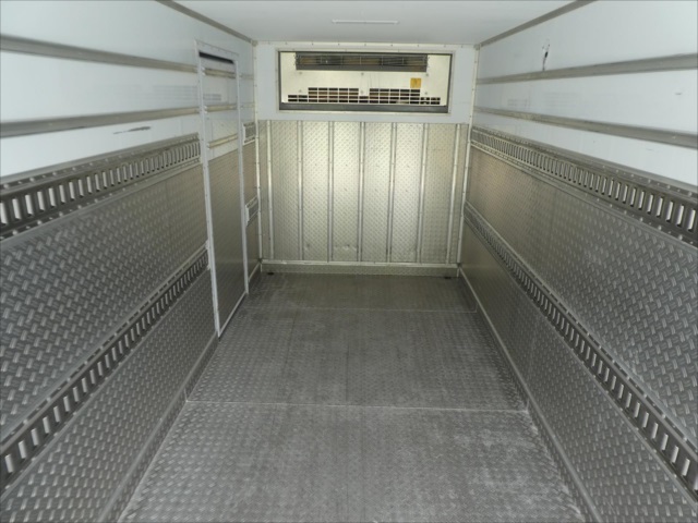 エルフ 3t標準ロング冷凍車