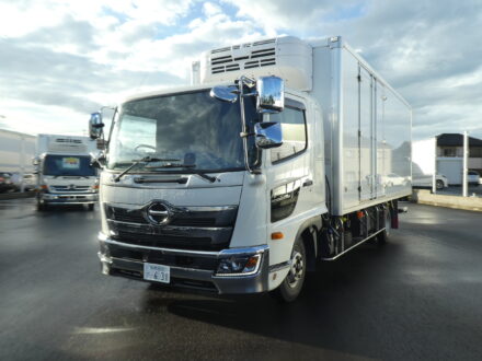 レンジャー　４ｔワイドロング　冷凍車